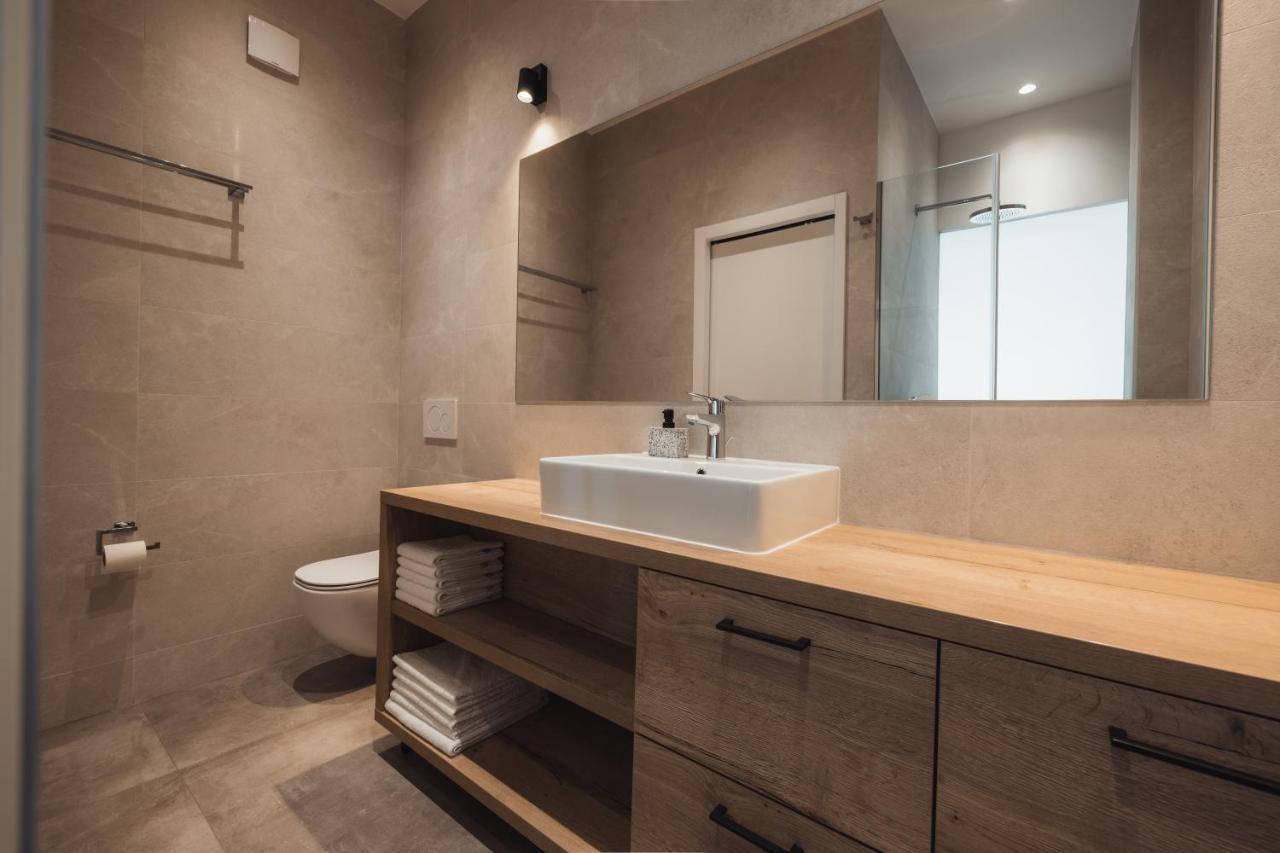 Apartmani Stipe Brela Exteriör bild
