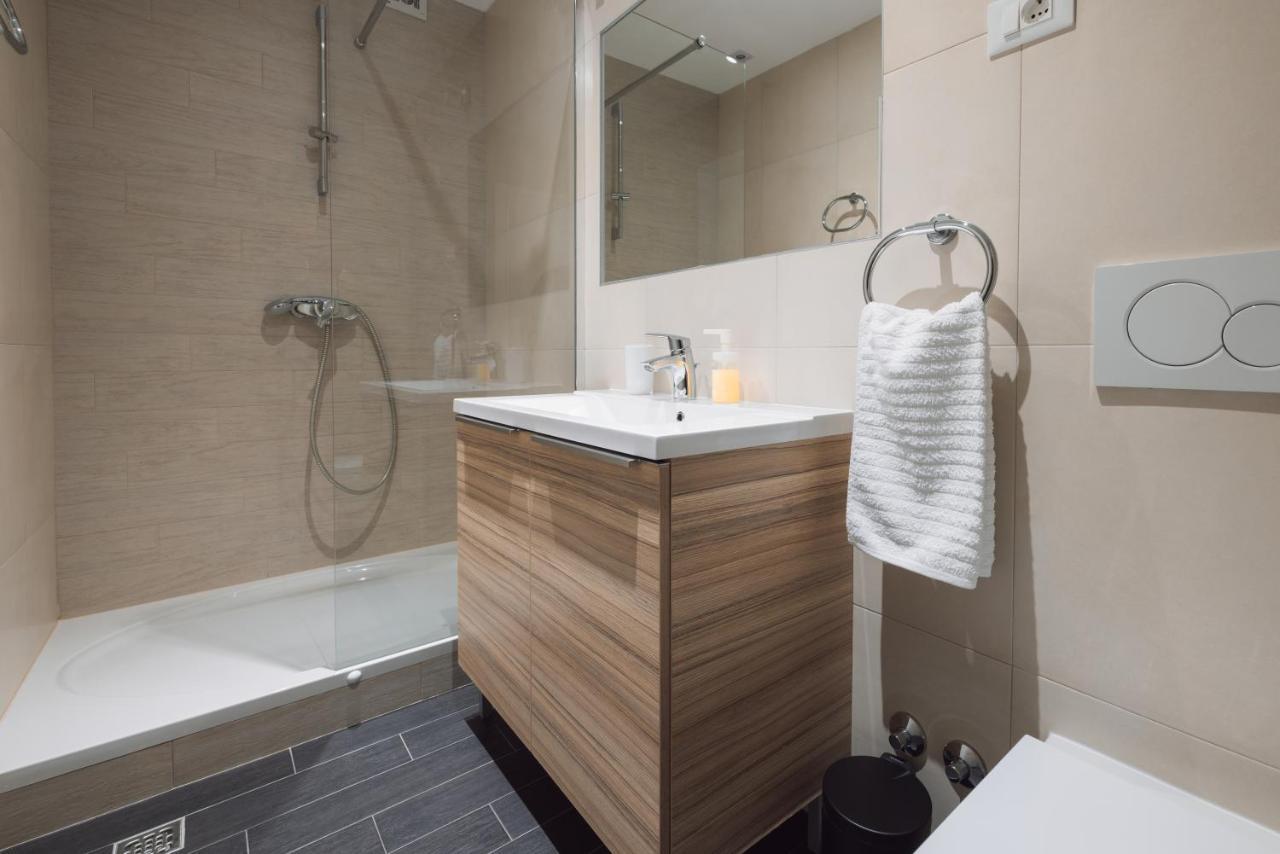 Apartmani Stipe Brela Exteriör bild