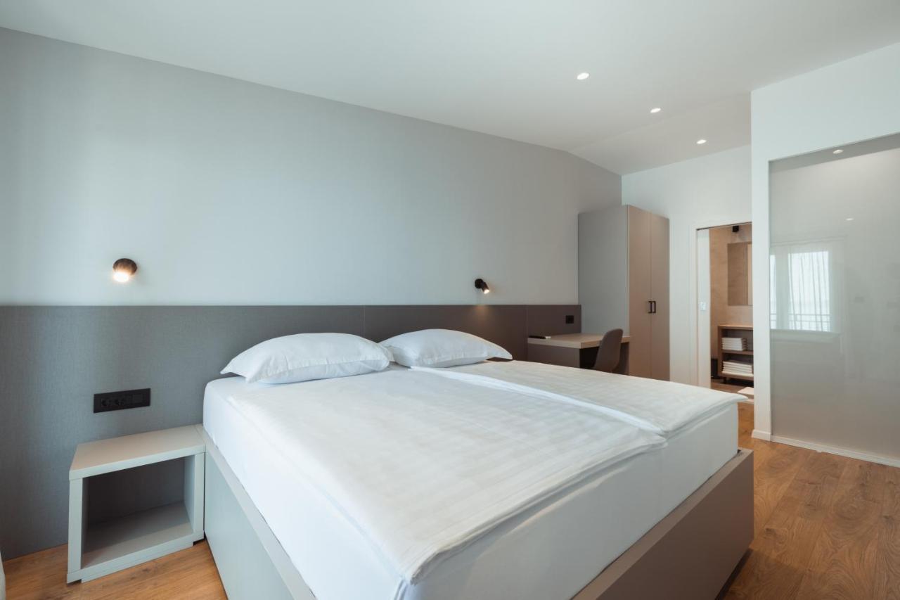 Apartmani Stipe Brela Exteriör bild